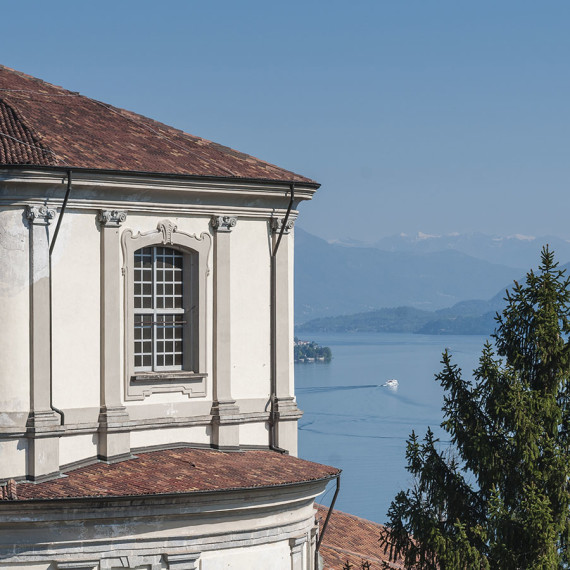 Arona, chiesa di San Carlo, particolare