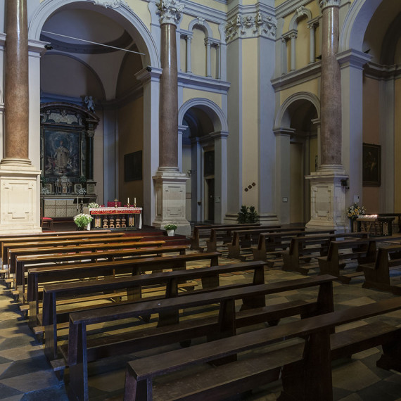 Arona, interno della chiesa San Carlo